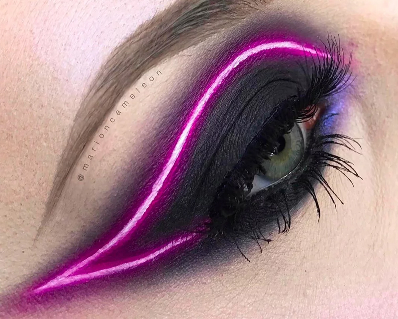 neon eyeliner
